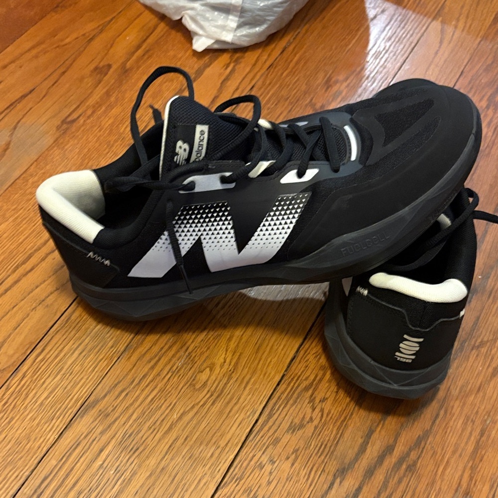 New Balance Black and White Athletic Shoes